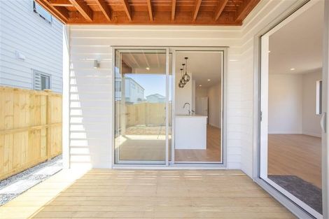 Photo of property in 4 Toanui Road, Hobsonville, Auckland, 0616