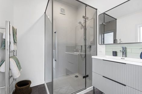 Photo of property in 36 Rimu Street, New Lynn, Auckland, 0600