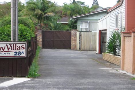 Photo of property in 28a/6 Godley Road, Green Bay, Auckland, 0604