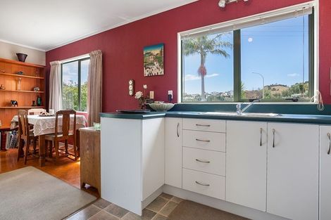 Photo of property in 50 Paradise Road, Coopers Beach, 0420