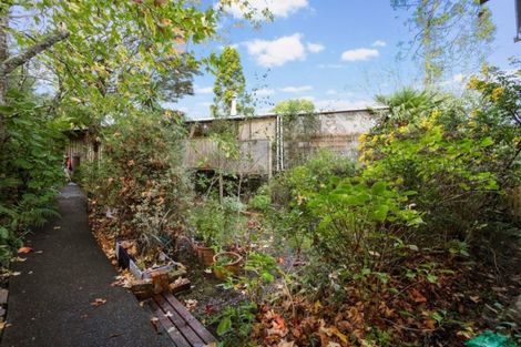 Photo of property in 29 Onedin Place, Titirangi, Auckland, 0604