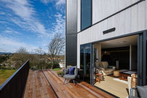 Photo of property in 31 Lakewood Lane, Cambridge, 3434