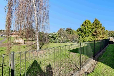 Photo of property in 120 Dominion Road, Papakura, 2110