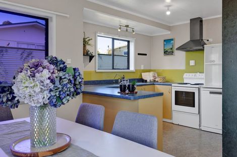 Photo of property in 18 Lantana Avenue, Bell Block, New Plymouth, 4312