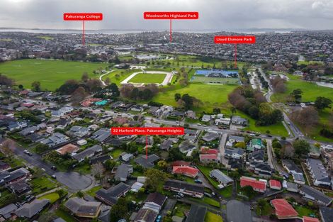 Photo of property in 32 Harford Place, Pakuranga Heights, Auckland, 2010