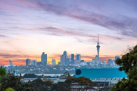 Photo of property in 7 Helena Street, Massey, Auckland, 0614