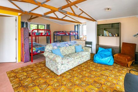 Photo of property in 106 Waverley Place, Whangamata, 3620