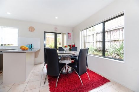 Photo of property in 10 Whitbourne Heights, Manurewa, Auckland, 2105