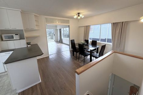 Photo of property in 9 William Souter Street, Forrest Hill, Auckland, 0620