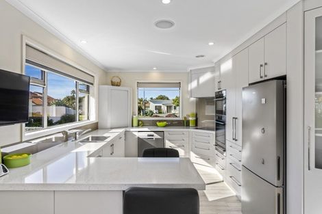 Photo of property in 5 Montego Drive, Papamoa Beach, Papamoa, 3118