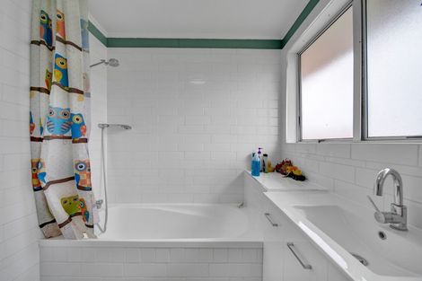 Photo of property in 147 Miranda Street, Stratford, 4332