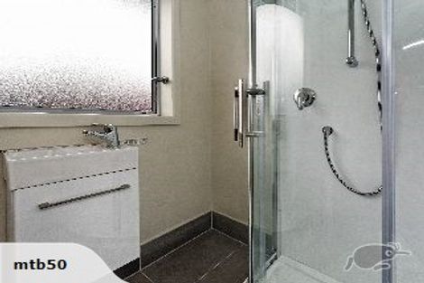 Photo of property in 179 Waimumu Road, Massey, Auckland, 0614