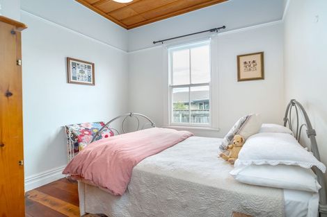 Photo of property in 27 Main Street, Greytown, 5712