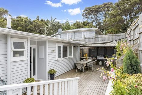 Photo of property in 7 Norman Road, Titirangi, Auckland, 0604