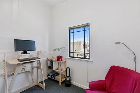 Photo of property in Mendoza Terraces, 9 Ebor Street, Te Aro, Wellington, 6011