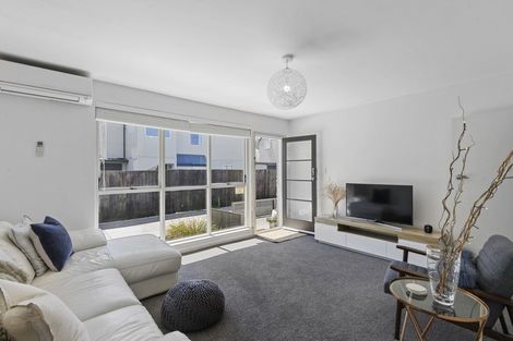 Photo of property in 2/32 Mona Vale Avenue, Riccarton, Christchurch, 8011