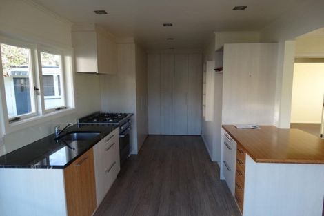 Photo of property in 3 Mackenzie Street, Te Atatu South, Auckland, 0610