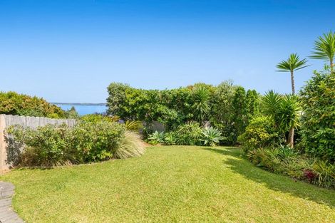 Photo of property in 1326 Whangaparaoa Road, Army Bay, Whangaparaoa, 0930