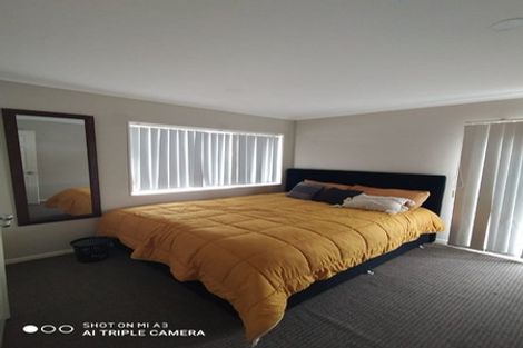 Photo of property in 12 Tavua Lane, Ranui, Auckland, 0612