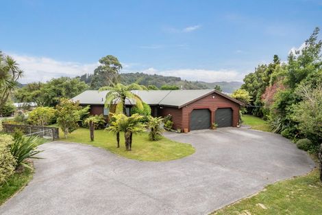 Photo of property in 38 Emerald Hill Drive, Birchville, Upper Hutt, 5018