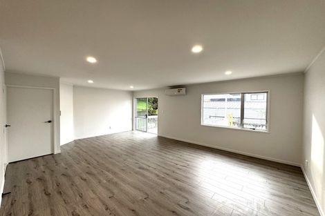 Photo of property in 48 Lauderdale Road, Birkdale, Auckland, 0626