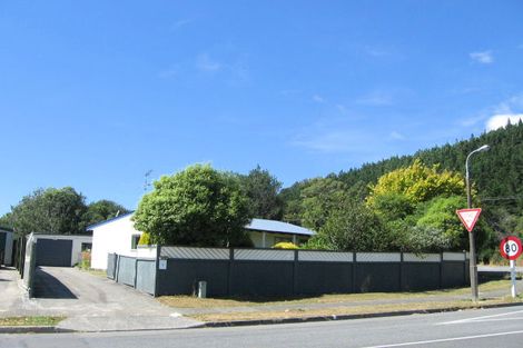 Photo of property in 1 Topaz Street, Birchville, Upper Hutt, 5018