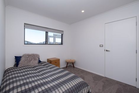 Photo of property in 12 Montague Grove, Stratford, 4332