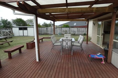 Photo of property in 13 Russett Grove, Henderson, Auckland, 0612