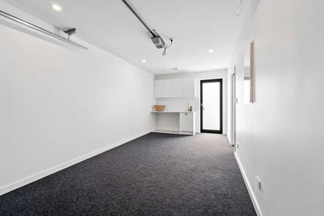 Photo of property in 16c Hamurana Place, Te Atatu Peninsula, Auckland, 0610