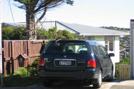 Photo of property in 19 Jane Grove, Paparangi, Wellington, 6037