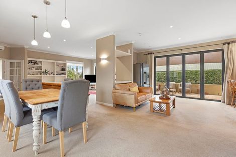 Photo of property in 8 Sissinghurst Court, Bethlehem, Tauranga, 3110