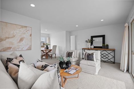 Photo of property in 14 Elliott Avenue, Bayview, Auckland, 0629