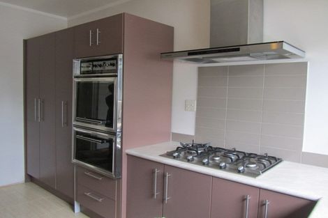 Photo of property in 51 Peach Road, Glenfield, Auckland, 0629