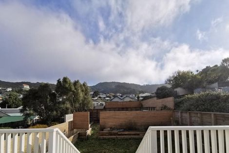 Photo of property in 62 The Parade, Island Bay, Wellington, 6023