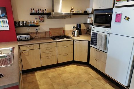 Photo of property in Grosvenor Cl, 10/6u Brown Street, Mount Cook, Wellington, 6021