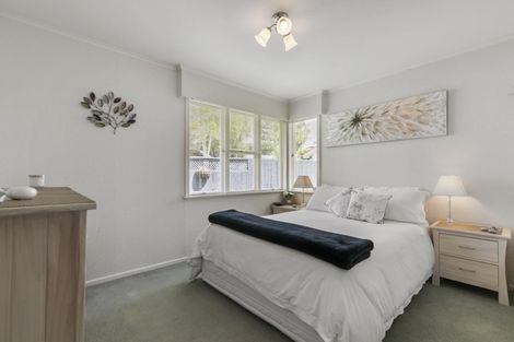Photo of property in 272 Rangatira Road, Beach Haven, Auckland, 0626