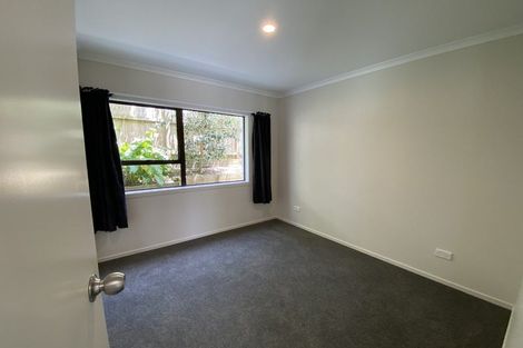 Photo of property in 27a Holiday Road, Stanmore Bay, Whangaparaoa, 0932