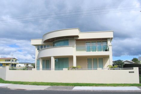 Photo of property in 301 Beach Road, Whangamata, 3620