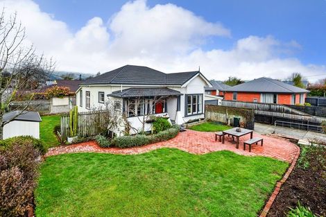 Photo of property in 96 Somerfield Street, Somerfield, Christchurch, 8024