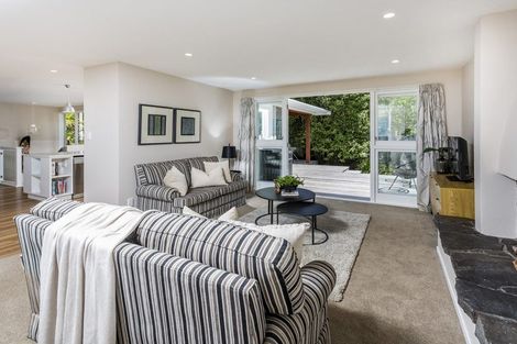 Photo of property in 9 Nicholson Place, Hillcrest, Auckland, 0627