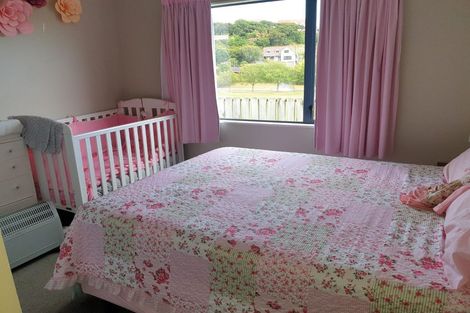 Photo of property in 74 Samwell Drive, Whitby, Porirua, 5024