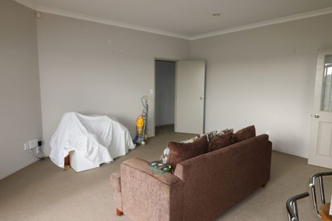 Photo of property in 8 Gibbston Close, Huntington, Hamilton, 3210