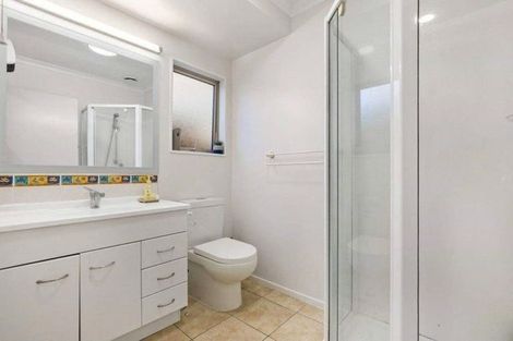 Photo of property in 122 Dominion Road, Papakura, 2110