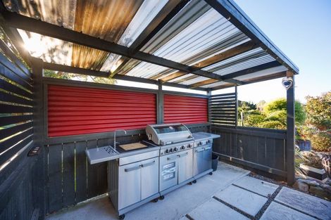 Photo of property in 34 Hazelhurst Line, Kelvin Grove, Palmerston North, 4470