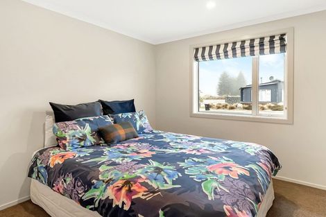 Photo of property in 37 Rhoboro Road, Twizel, 7901