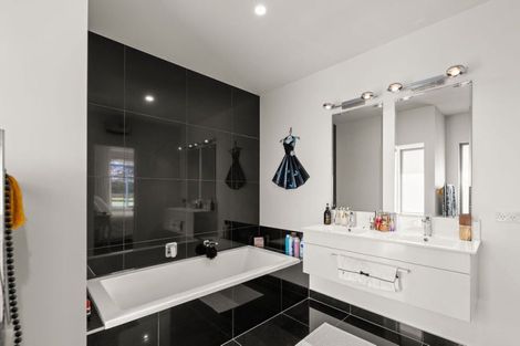 Photo of property in 92 Hodgens Road, Prebbleton, 7676