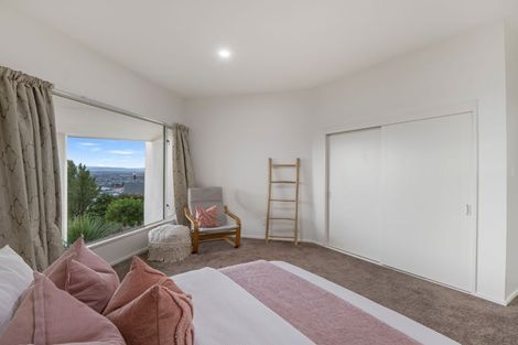 Photo of property in 126 Cannon Hill Crescent, Mount Pleasant, Christchurch, 8081