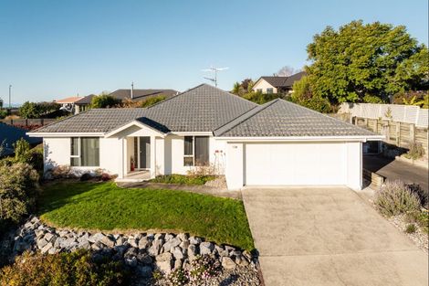 Photo of property in 18 Lionel Place, Mapua, 7005
