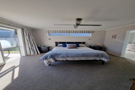 Photo of property in 115 Penetaka Heights, Pyes Pa, Tauranga, 3112