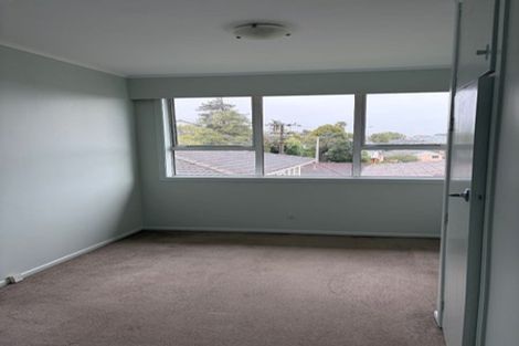 Photo of property in 96 Lake Road, Northcote, Auckland, 0627
